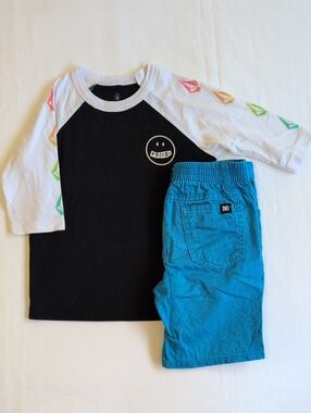 Size 3T Boys Volcom Graphic Raglan Shirt & DC Shoes Cotton Shorts Outfit Set